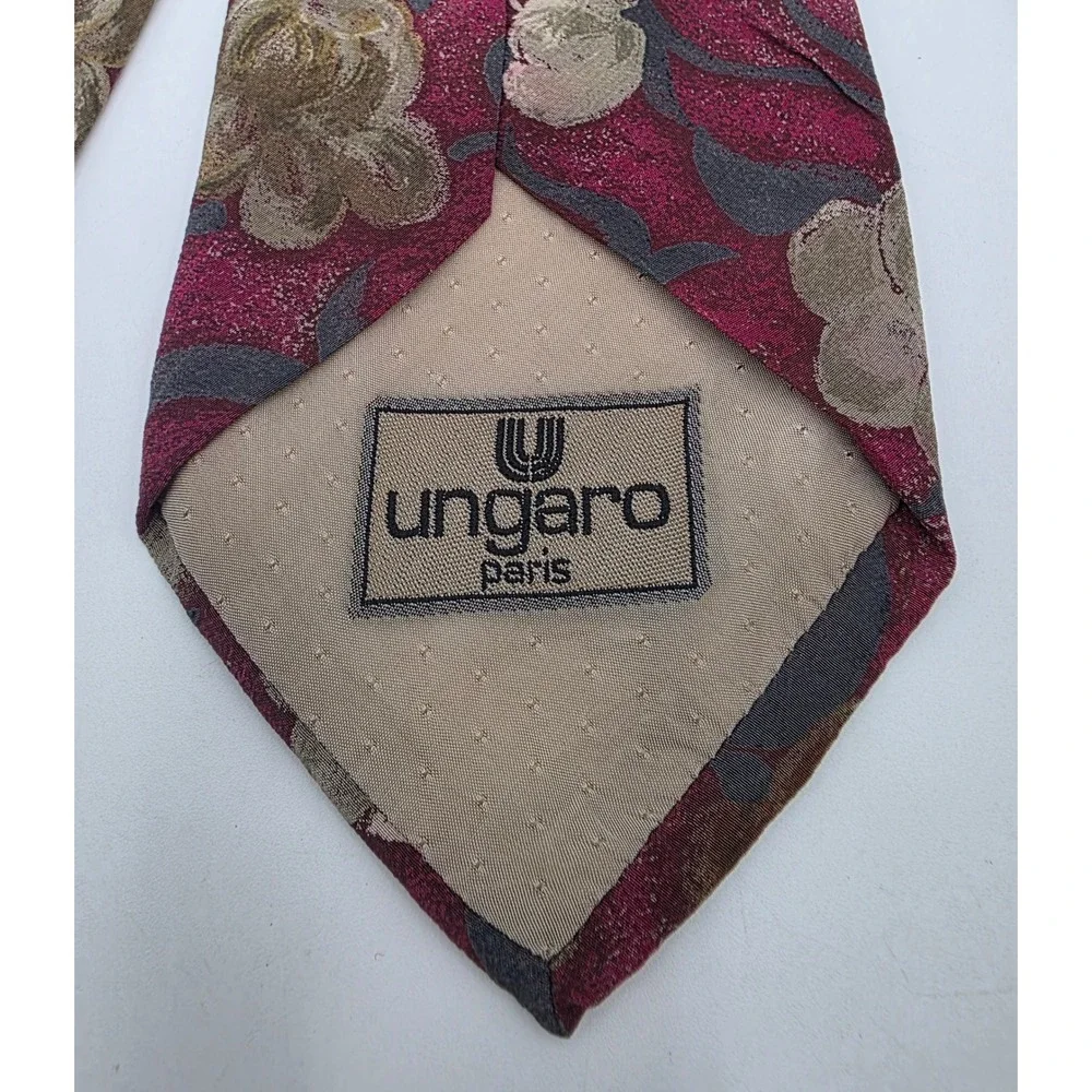 Ungaro Paris Men's Silk Tie Burgundy Gold Floral Jacquard Made in Italy Classic